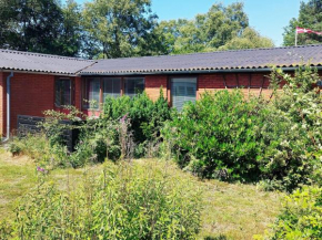 10 person holiday home in lb k